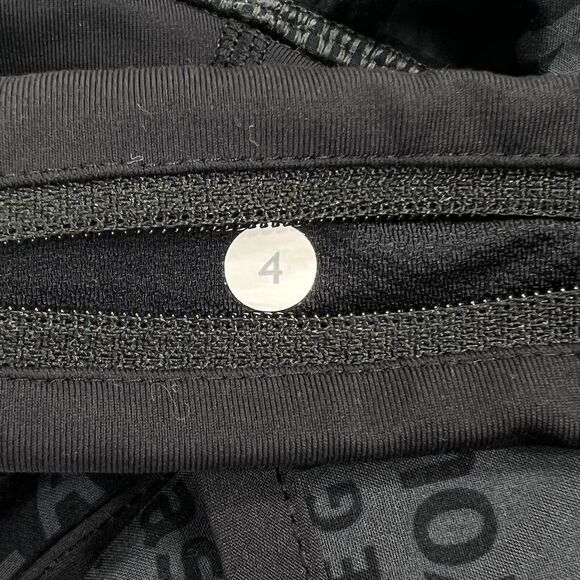 LuluLemon Manifesto Women's Size 4 Run Speed Classic Athletic 3" Inseam Shorts - Picture 8 of 12